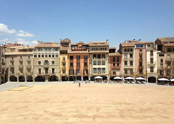 Apartaments Vicus 1 con vistas a la Plaza Mayor de Vic