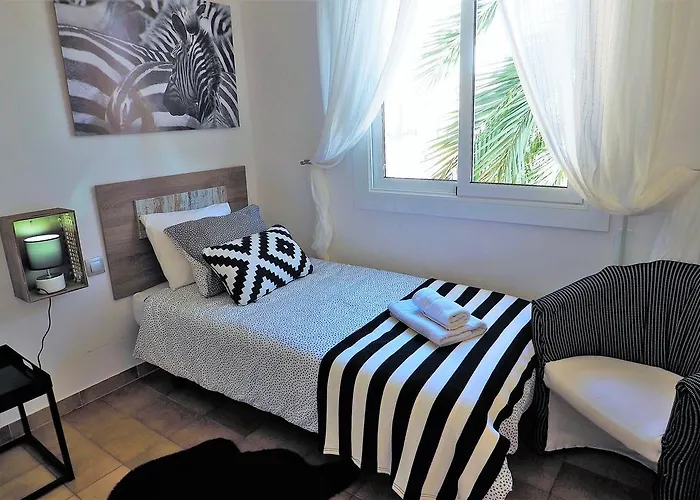 Cristina Port & Beach - Apartment