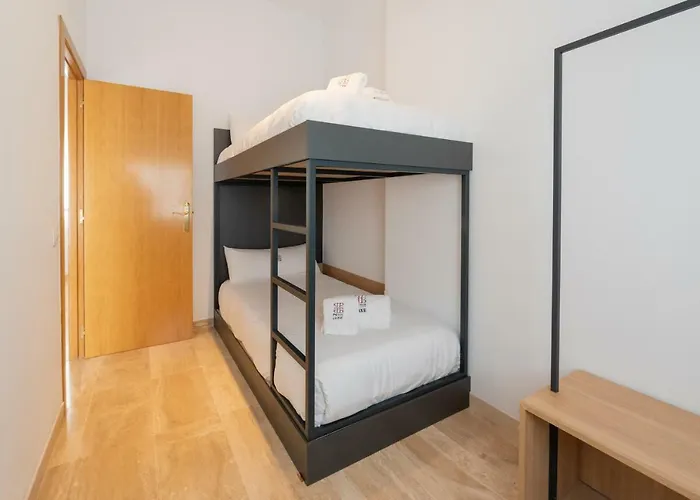 Petit Luxe Egara