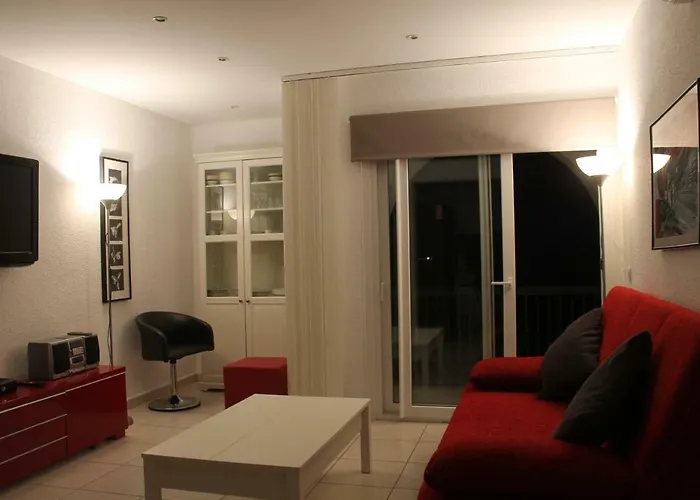 Absolute Apartment