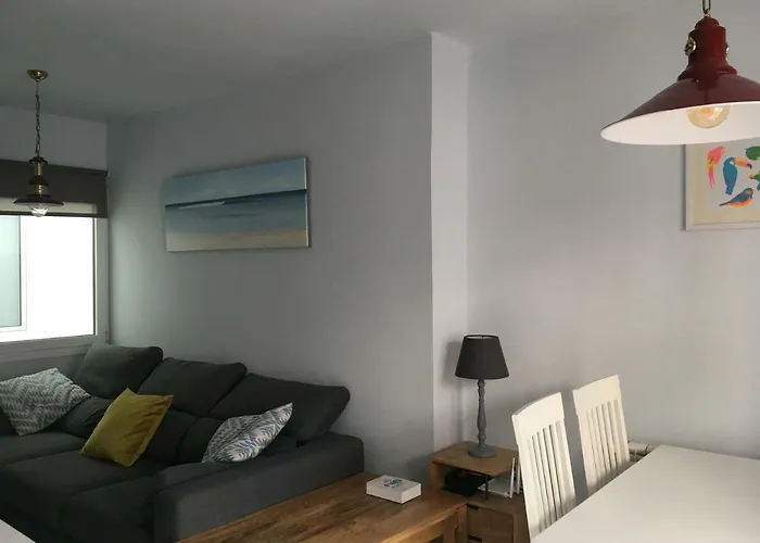2 Bedroom Apartment In The Old Town, Close To The Beach