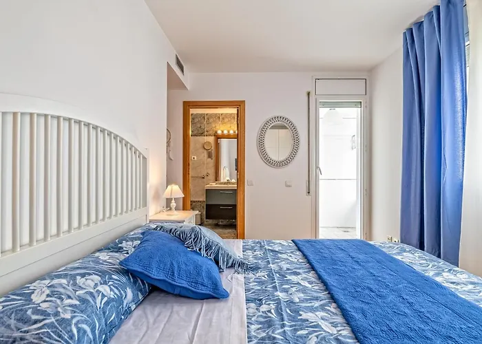 Apartamento lujo& piscina junto Barcelona Centro