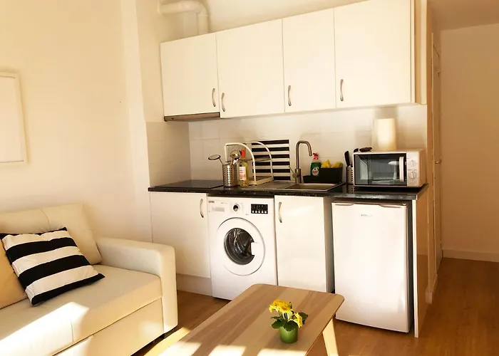 Lovely Seaside Apartment In Front Of Calafell Beach And Cunit Beach